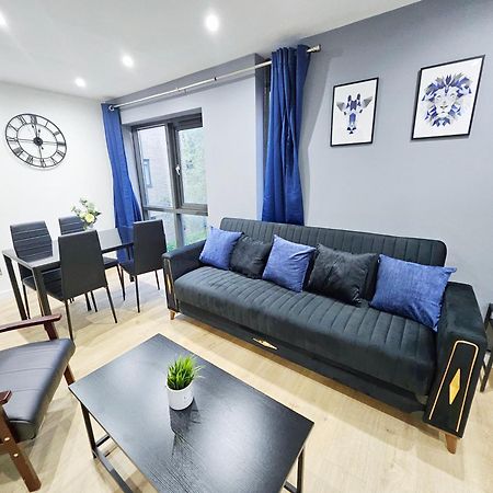 Gdy2 - The Green Dragon Apartment Londra Dış mekan fotoğraf